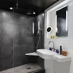 Louvre Saint-honore 4*