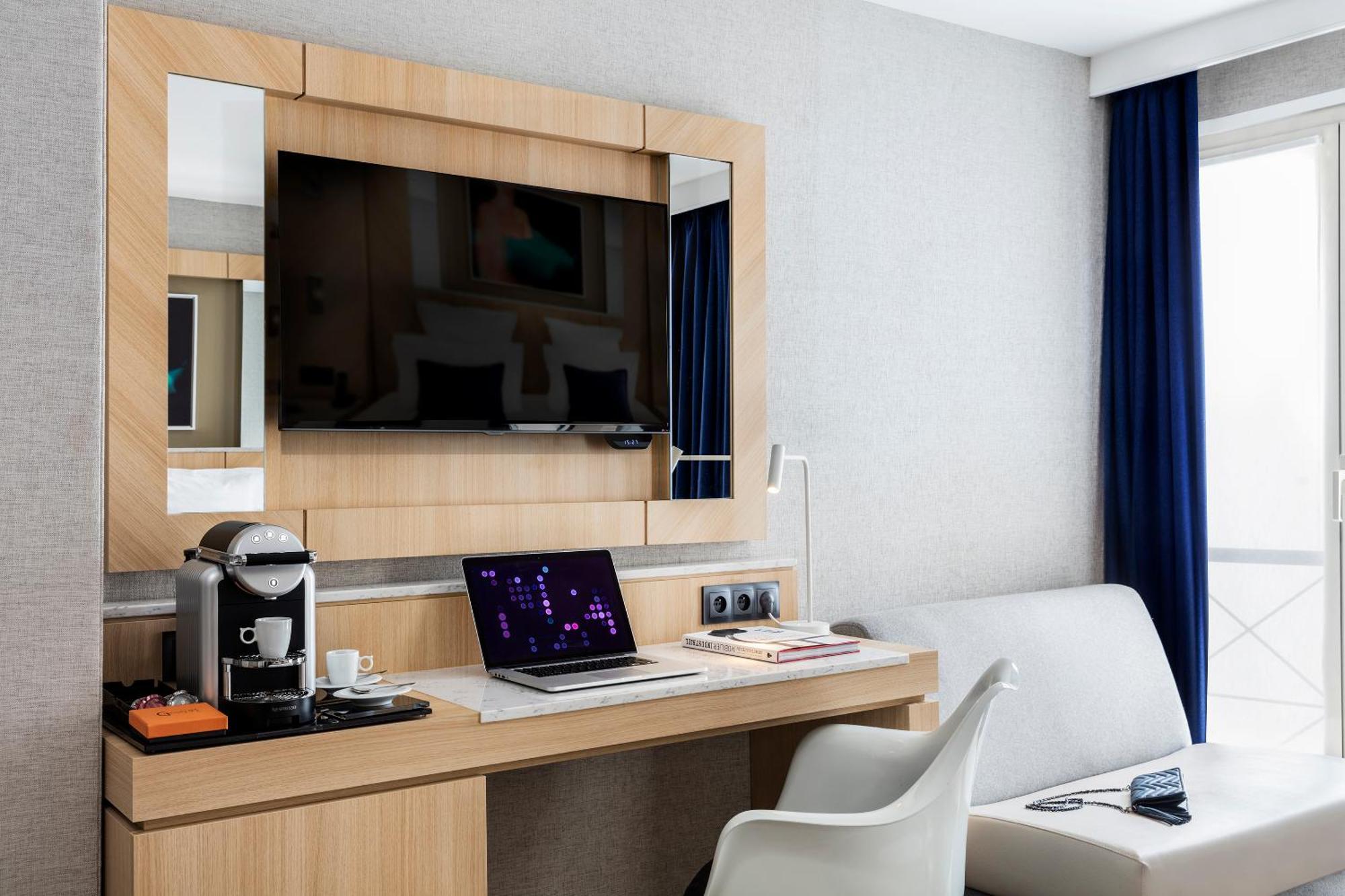 Louvre Saint-honore Hotel